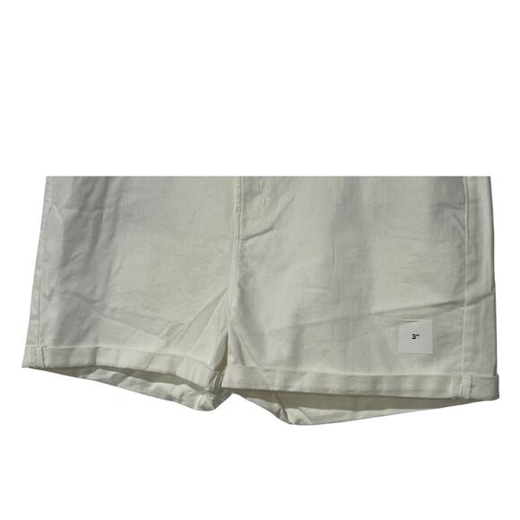 Old Navy Semi Fitted Stretch White Denim Shorts NWT Women’s 18 - Picture 4 of 8
